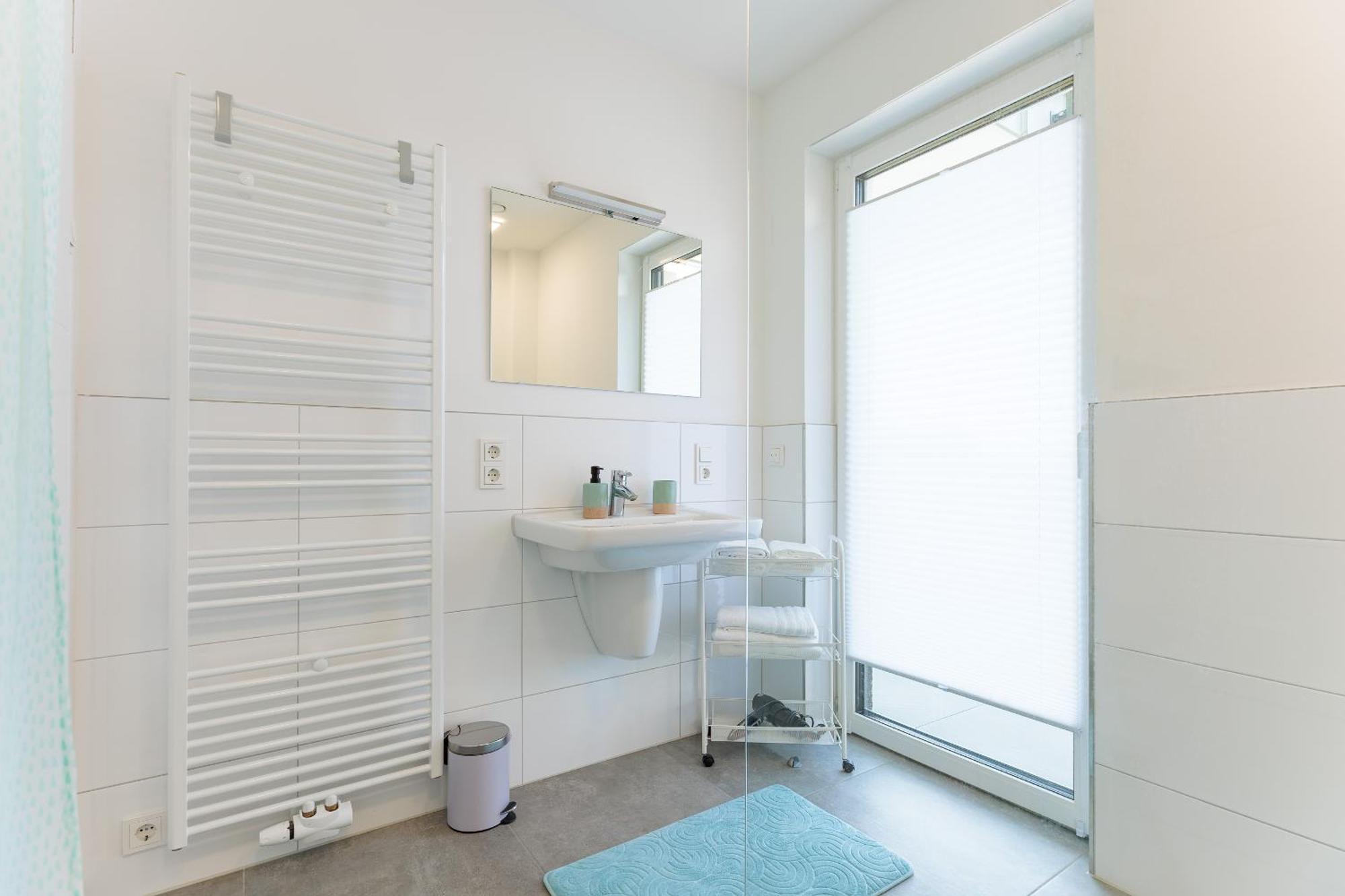 Apartment Zum Wohlfuehlen Mit 2 Zimmern I Garten I Terrasse I Kuechenzeile I Pkw-Parkplatz อิบเบนบูเริน ภายนอก รูปภาพ